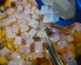 Foto langkah ke 7 dari resep Es Cocktail Buah Jadul.