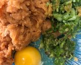 A picture of step 3 of Bread chicken bites.