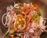 Foto del paso 20 de la receta: Espinazo de cordero, en salsa de okra y trigueros