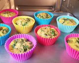 Foto del paso 3 de la receta: Mini frittatas de huevo con quinoa y espinacas