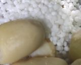 A picture of step 1 of Sabudana vada.