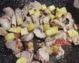 Foto langkah ke 5 dari resep Sambel Goreng Kentang Ati Ampela Ayam.