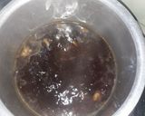 A picture of step 2 of Herbal Black tea.