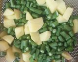 फली आलू की सूखी सब्ज़ी (Phali aloo ki sukhi sabzi recipe in hindi) रेसिपी चरण 2 फोटो