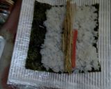 Foto langkah ke 3 dari resep Sushi sederhana nori mamasuka #31.