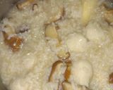 รูปขั้นตอนการทำที่ 6 ของ โจ๊กเห็ดหอมใส่ลูกชิ้น (Shiitake Mushroom and Meatball Congee)