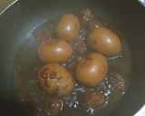 Foto langkah ke 2 dari resep Telur Coklat Masak Kecap.