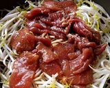 味噌豆芽炒肉片的食譜步驟3照片