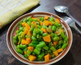 Foto langkah ke 3 dari resep Tumis Buncis Wortel.