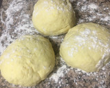 Foto del paso 4 de la receta: PAN 🥖🥖TRENZADO 🥨🥨 4 QUESOS 🧀🧀Y MOSTAZA CON MIX DE SEMILLAS🥖🧀🥨