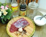 Hình bước làm 1 của món Bắp bò ngâm mắm chua ngọt