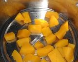 Foto langkah ke 1 dari resep Kolak Biji Salak Labu Kuning.