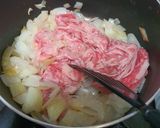 Foto langkah ke 3 dari resep Nikujaga (rebusan sayur dan daging ala jepang).