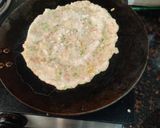 A picture of step 3 of Oats chilla.