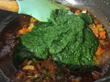 લહેસુની પાલક ખીચડી (Lehsuni Palak Khichdi Recipe In Gujarati)