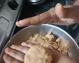 A picture of step 3 of Aloo ki tikki.