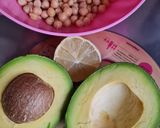 Foto del paso 2 de la receta: Mini hamburguesas de garbanzos y palta en licuadora 🥑 Veggie burger 🍔 Green vegan burger 🍔