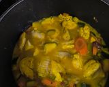 Foto del paso 6 de la receta Pollo con salsa de azafrán