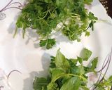 عکس مرحله 1 از دستور دوغ نعناع و جعفری😋🌿