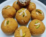 A picture of step 5 of Dal ladoo.