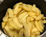 A picture of step 4 of Japanese Apple Pie (with custard).