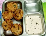 A picture of step 4 of Sabudana Vada.