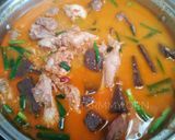 รูปขั้นตอนการทำที่ 4 ของ ขนมจีนน้ำยากะทิไก่
