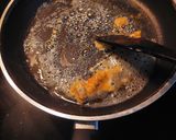Foto langkah ke 7 dari resep Udang goreng Saos Telur Asin.