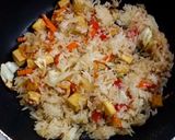 รูปขั้นตอนการทำที่ 4 ของ ข้าวผัดเต้าหู้(ไม่ใส่ไข่)