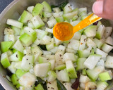 சுரக்காய் கூட்டு ரெசிபி ஸ்டேப் 2 புகைப்படம்