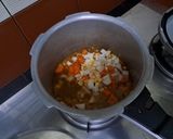 A picture of step 4 of Kohlrabi Kurma.