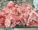 Foto del paso 2 de la receta: Caldereta de corder amb carxofes i alls tendres