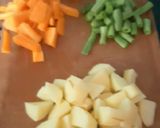 A picture of step 1 of Veg kurma.