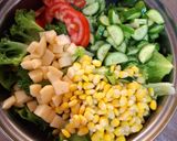 Hình bước làm 2 của món Salad sốt mè rang