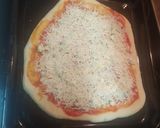 Foto del paso 3 de la receta: Pizza casera 4 quesos
