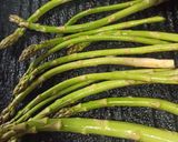 Foto del paso 2 de la receta: Guisado de vegetales y espárragos grillados