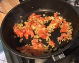 Une image de l'étape 7 de Farfalles bicolores, tomate rose et sauce à l'indienne.