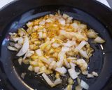 Foto del paso 2 de la receta: Guiso de atún para arepas y empanadas