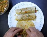 A picture of step 6 of Chicken Kathi Roll.