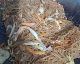 Foto langkah ke 4 dari resep Bihun Goreng simpel.