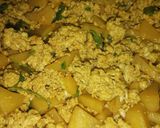 A picture of step 3 of Anday Aloo ki bhujia.