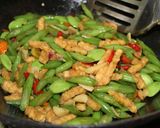Foto langkah ke 6 dari resep Tumis Pedas (tempe, buncis, pete).