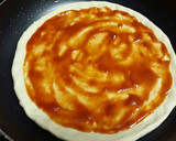 Foto del paso 5 de la receta: Pizza crujiente en sartén 🍕