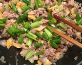 Hình bước làm 3 của món Ngao hoa rim thịt băm