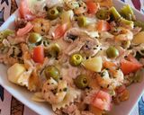 Foto del paso 11 de la receta: Ensalada de pasta con bonito, langostinos y frutas