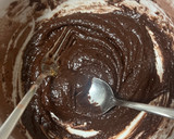 Foto del paso 3 de la receta: Bizcocho a la taza de cacao y azúcar moreno | 3 min de micro - 5 min en total