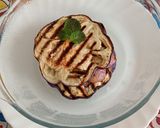 Foto del passaggio 3 della ricetta Melanzane arrostite aromatizzate alla menta fresca