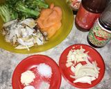 Foto langkah ke 1 dari resep Ca Brokoli Ayam Suwir.