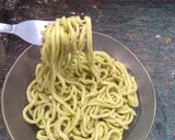 Foto langkah ke 3 dari resep Mie ijo daun bayam.