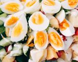 Hình bước làm 3 của món Eat clean- bữa trưa với Salad trứng luộc sốt pho mai và bánh mì ngũ cốc bơ lạc